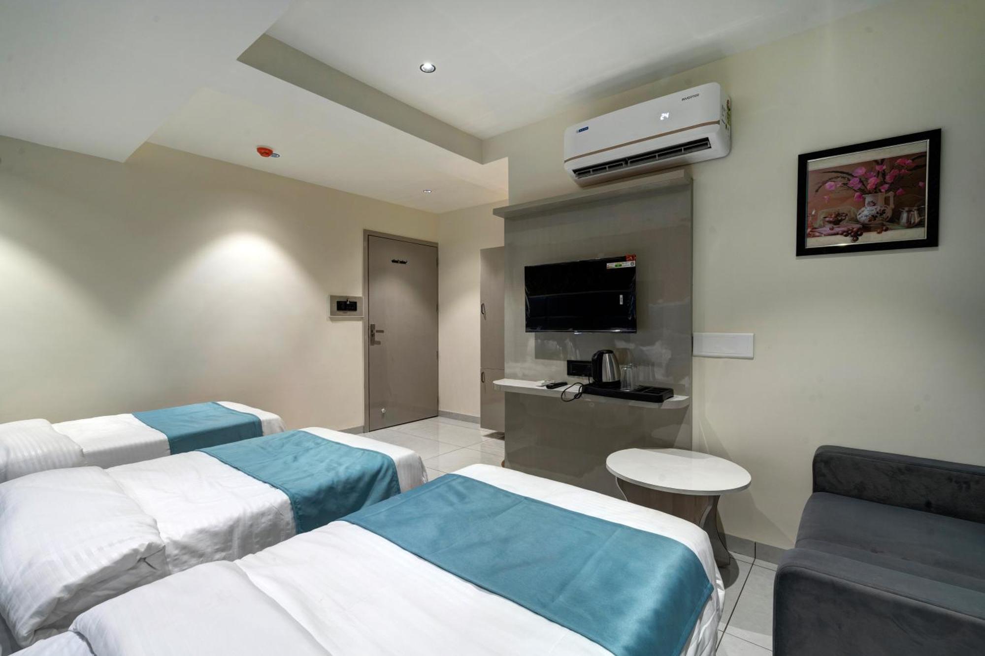 Hotel Shrimad Villa Gandhinagar Exteriör bild